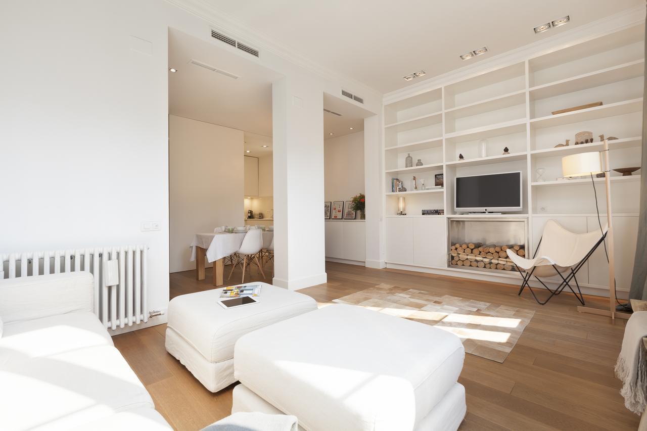 Ferienwohnung Click&Flat Luxury Sant Joan Barcelona Exterior foto