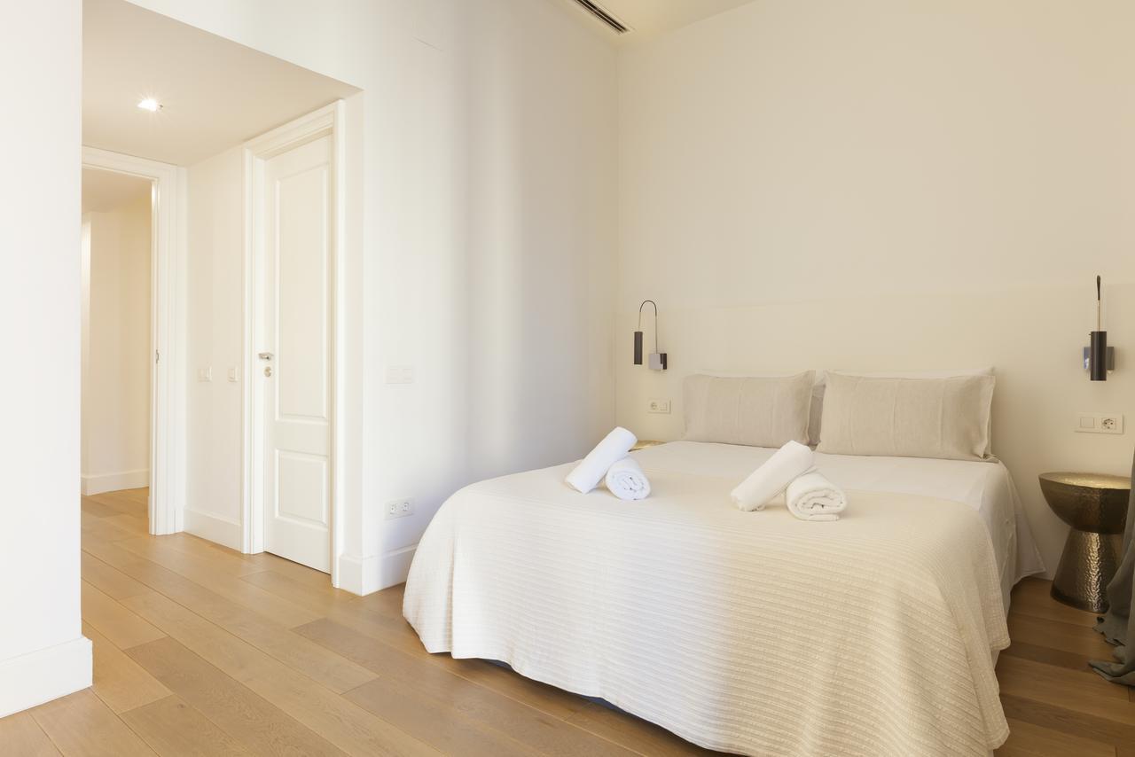 Ferienwohnung Click&Flat Luxury Sant Joan Barcelona Exterior foto